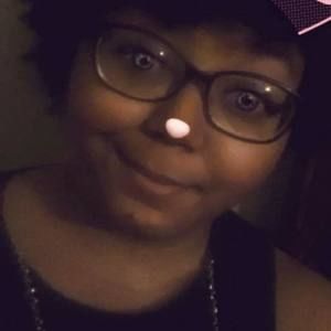 Meet your Posher, Elle